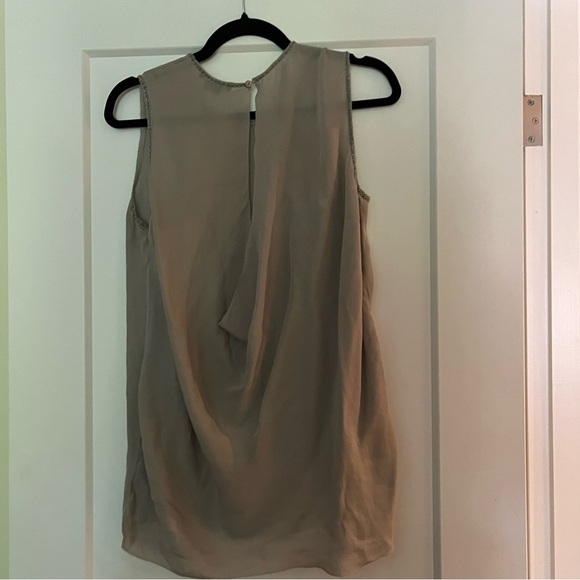 Vince Taupe 💯 Silk Minimalist Blouse with beaded Trim - Picture 6 of 8